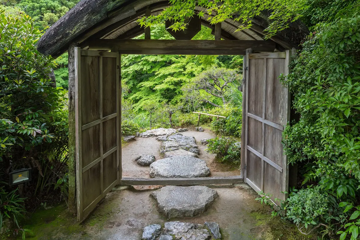 A wooden gate in the Ōkōchi Sansō garden