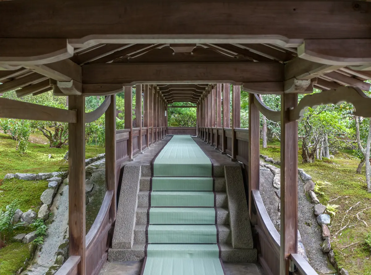 A covered walkway at Tenryū-ji
